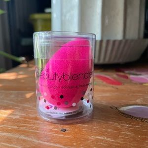 Brand new authentic beauty blender